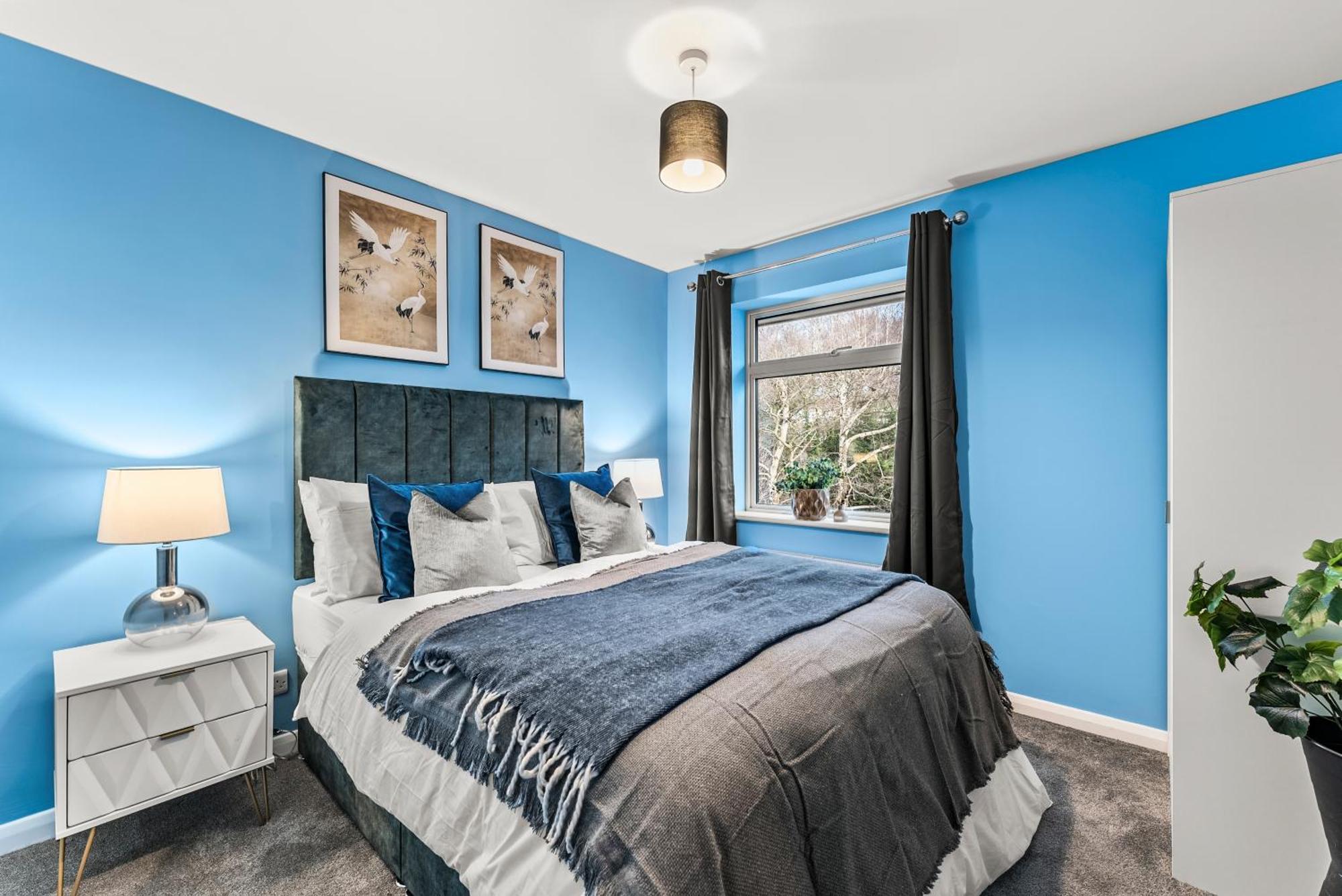Elegant Retreat In Cheltenham - Garden & Parking Included Экстерьер фото