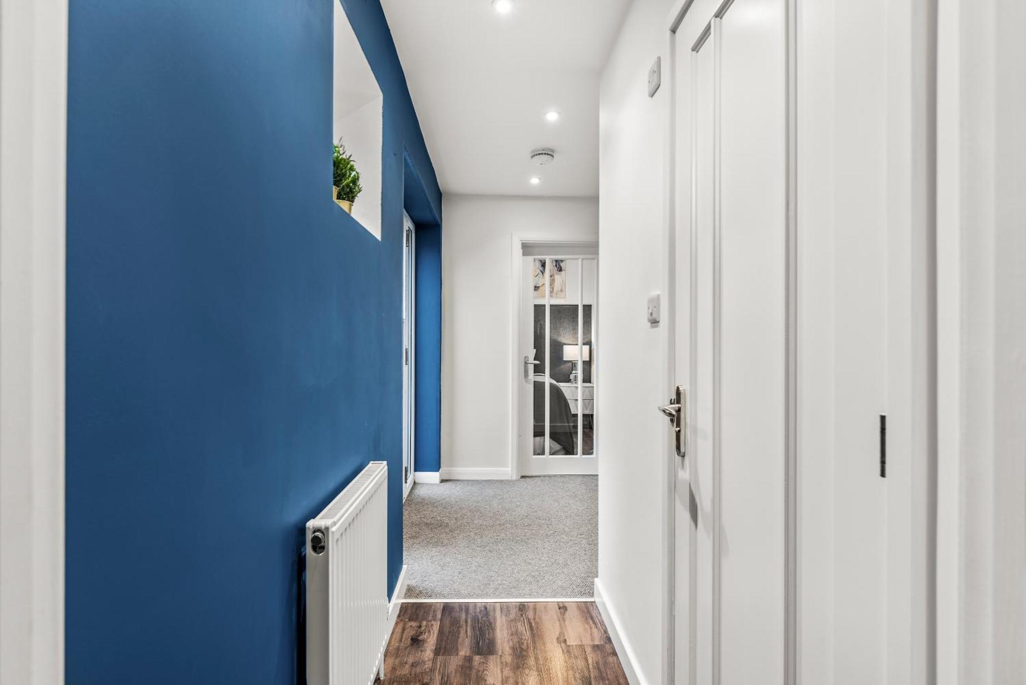 Elegant Retreat In Cheltenham - Garden & Parking Included Экстерьер фото